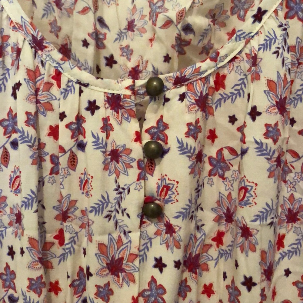 never worn dress - Picture 3 of 5